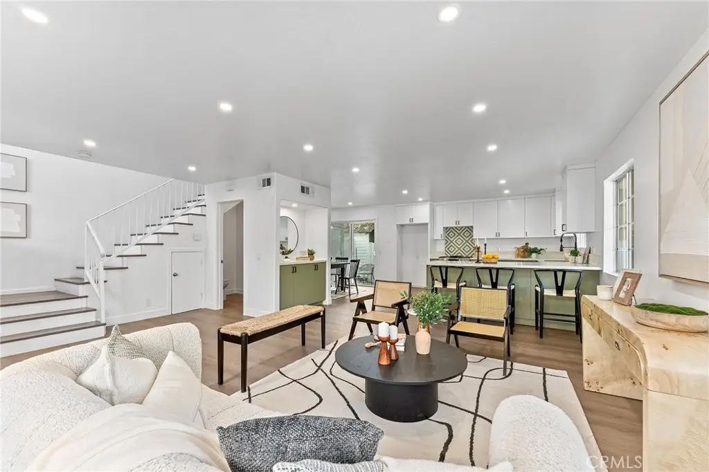 619 N Wilson Avenue #B, Pasadena, CA 91106 - #1