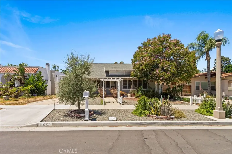3658 Hoover, Riverside, CA 92504 - #3