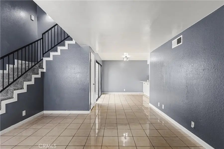 732 W Phillips #18, Ontario, CA 91762 - #3