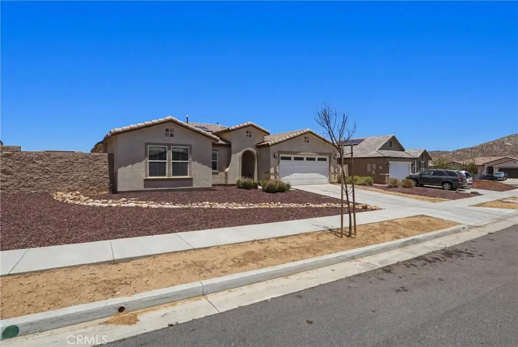 570 Farmstead, Hemet, CA 92543 - #1