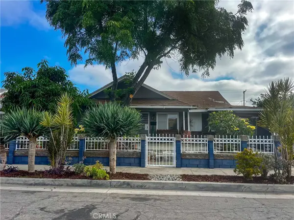 3227 Palm Ave., Lynwood, CA 90262