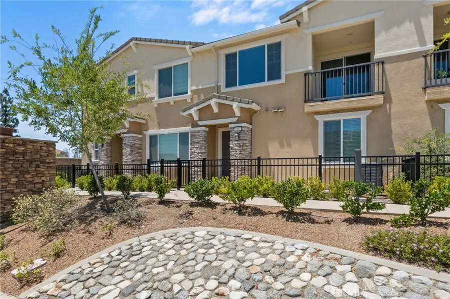 16571 Wyndham, Fontana, CA 92336 - #3
