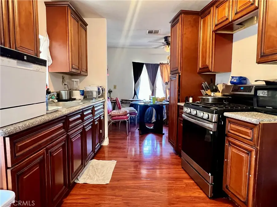 5800 Hamner #227, Eastvale, CA 91752 - #3