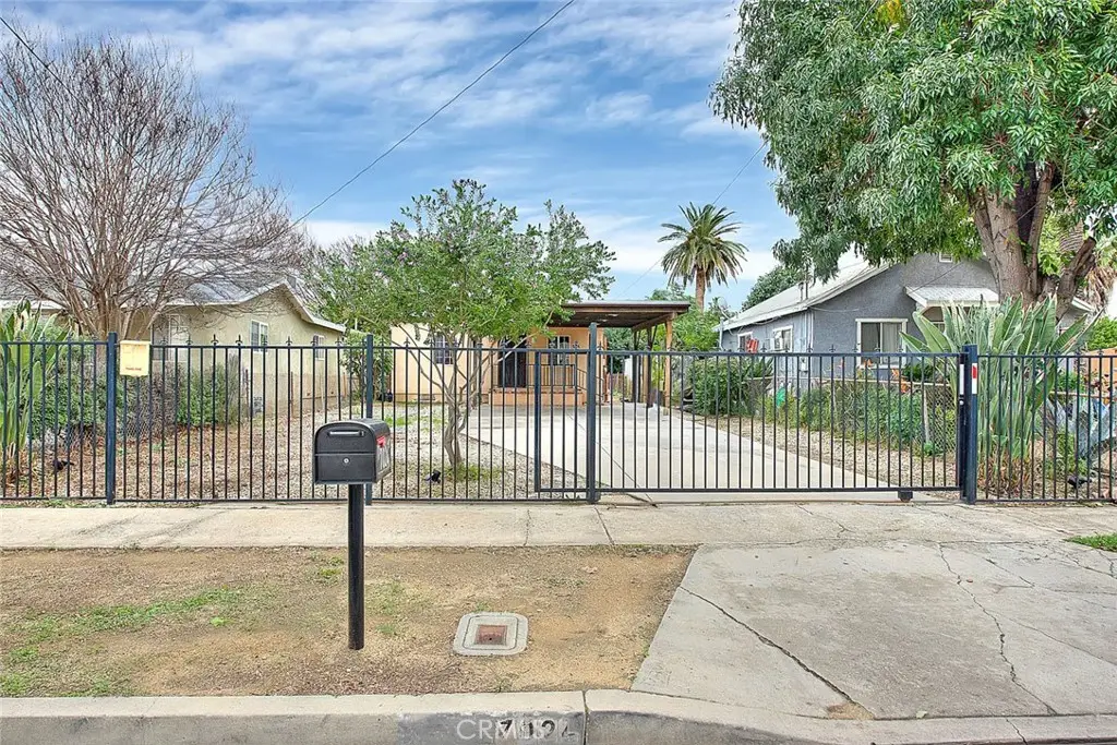 7024 Eton, Canoga Park, CA 91303 - #1