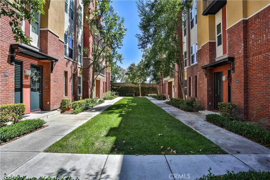 744 W 1st Street, Claremont, CA 91711 - #3