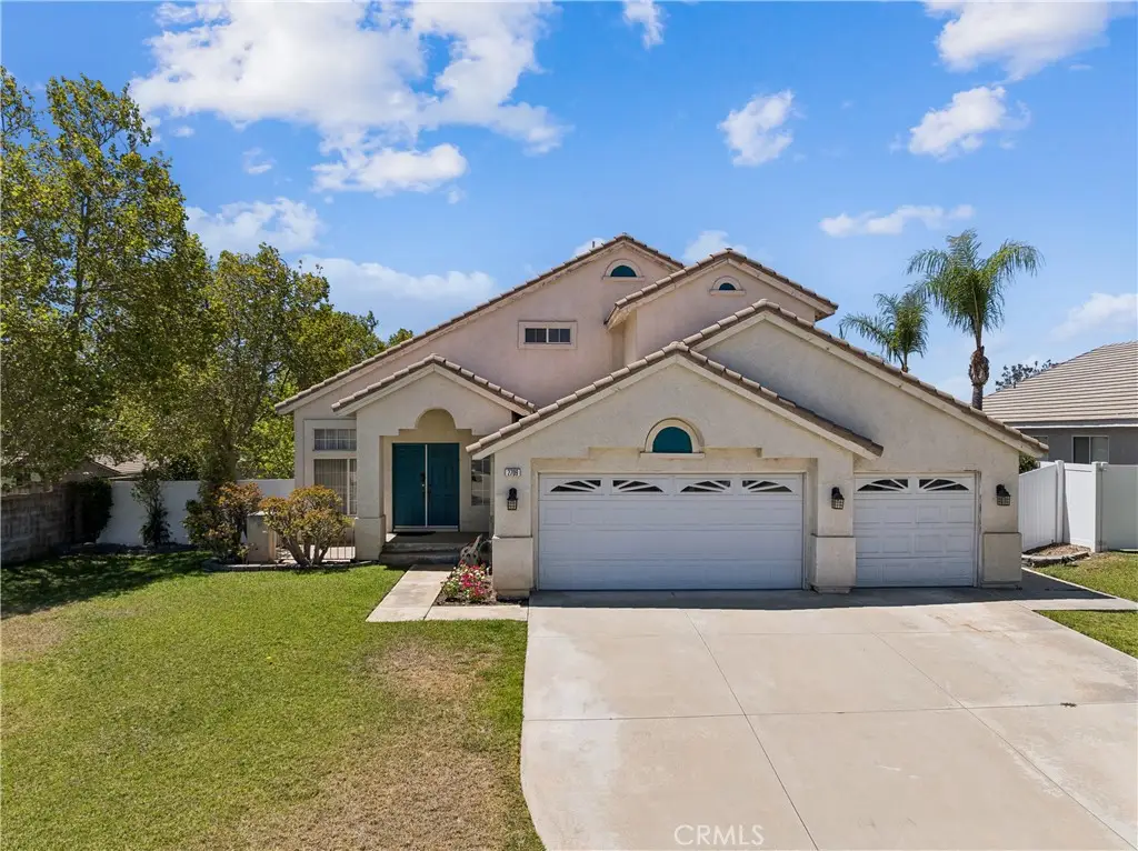 2709 W Buena Vista Drive, Rialto, CA 92377 - #1