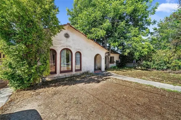 1050 Atchison, Pasadena, CA 91104