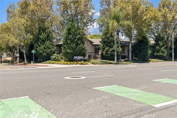 3050 S Bristol #4C, Santa Ana, CA 92704