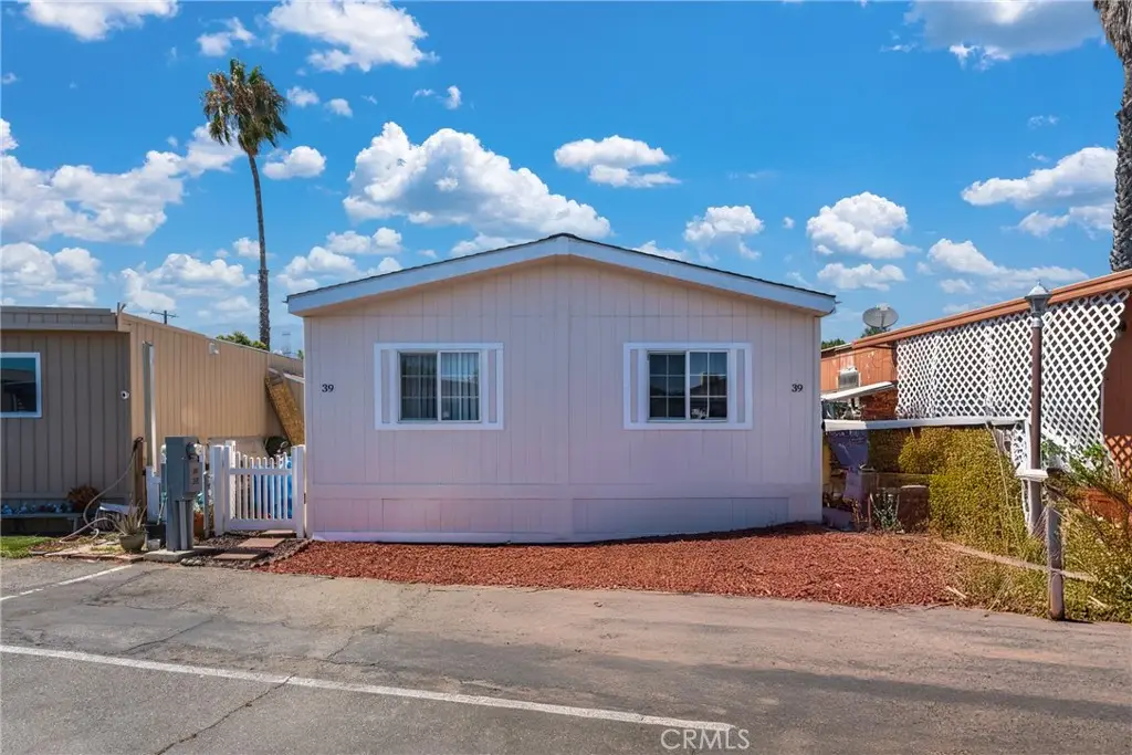 8221 Ilex Street #39, Fontana, CA 92335 - #1