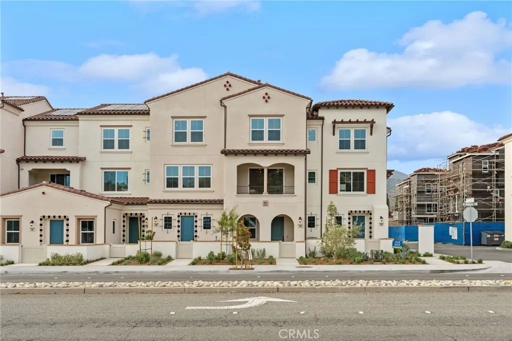 731 E Route 66, Glendora, CA 91740 - #1