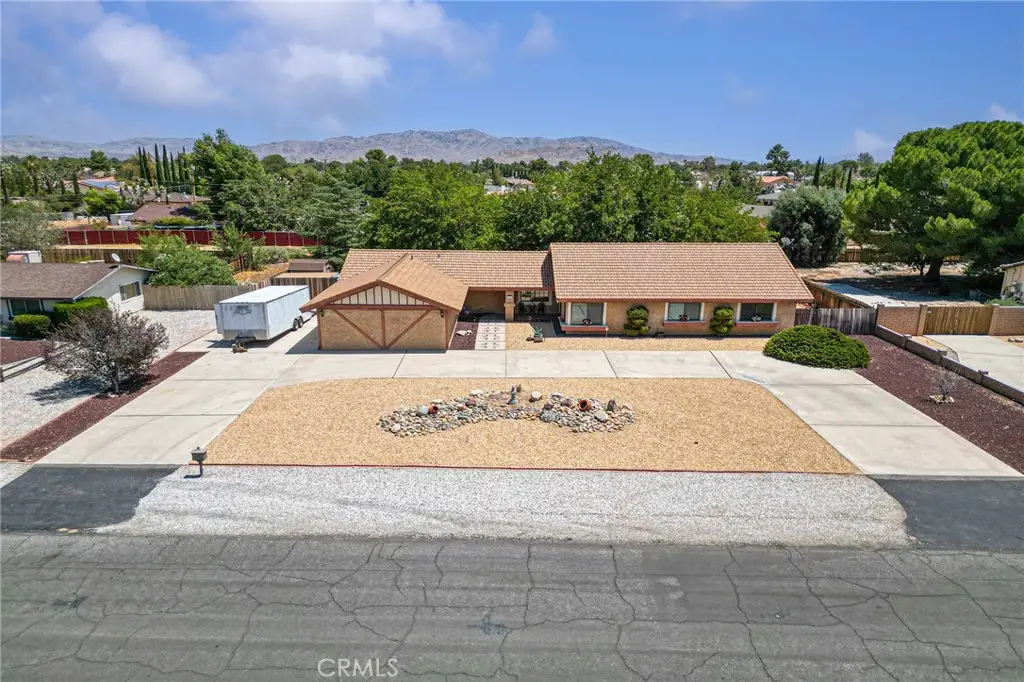 13275 Shawnee, Apple Valley, CA 92308 - #1