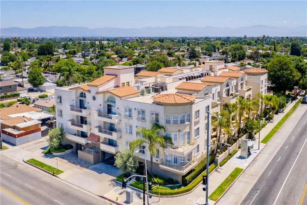 6800 Corbin Avenue #106, Reseda, CA 91335 - #1