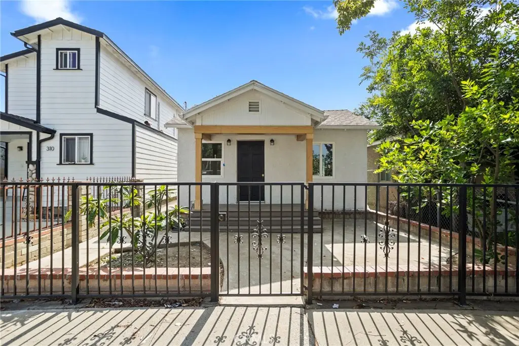 308 N Pasadena Avenue, Azusa, CA 91702 - #1
