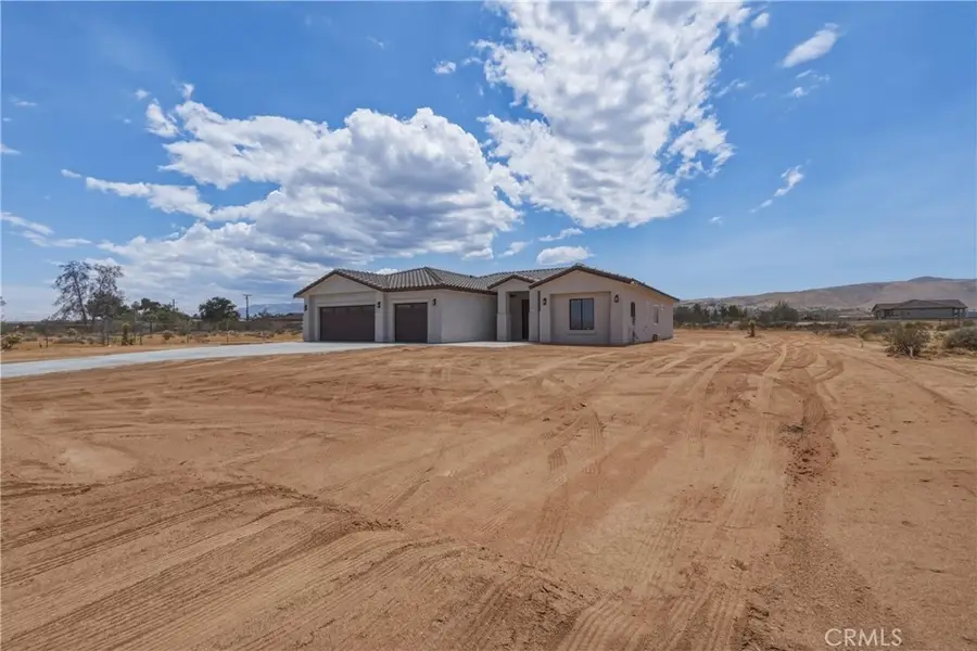 23505 Del Oro Road, Apple Valley, CA 92308 - #3