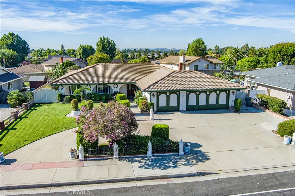 2134 Baseline Road, La Verne, CA 91750 - #1