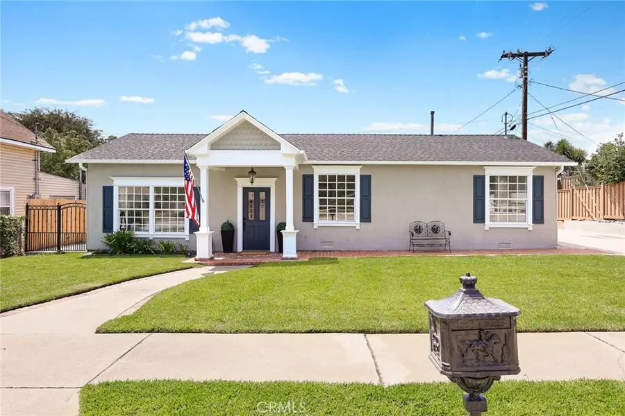 403 S Valley Center Avenue, Glendora, CA 91741 - #2