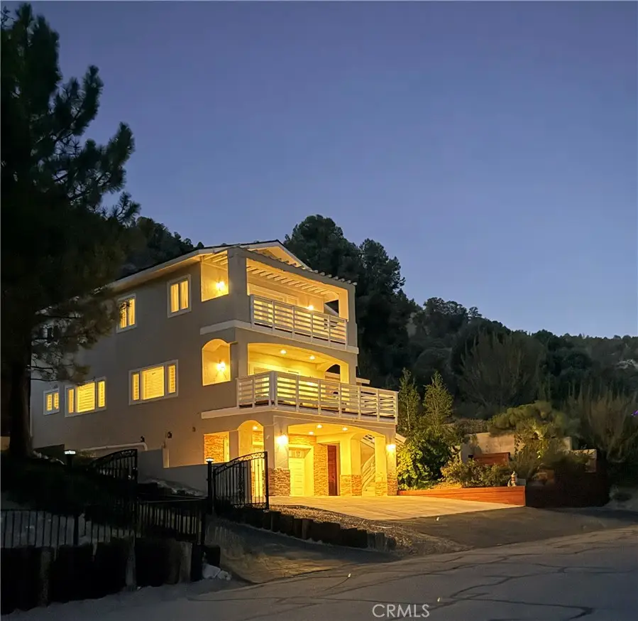 1102 Rivera Drive, Wrightwood, CA 92397 - #2