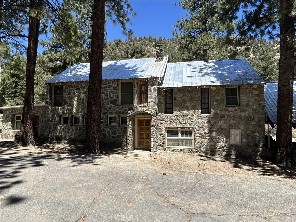 1576 State Highway 2, Wrightwood, CA 92397 - #1