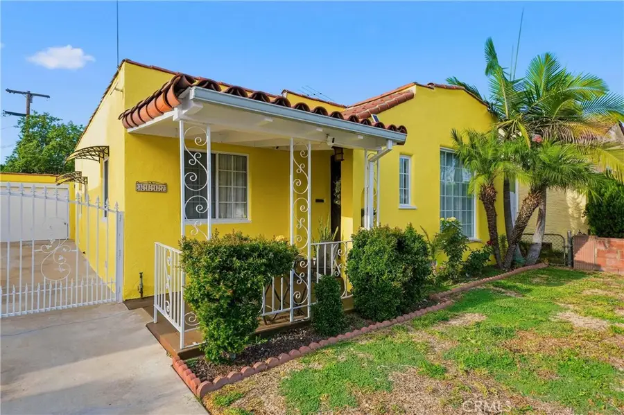 3117 Saturn Avenue, Huntington Park, CA 90255 - #3