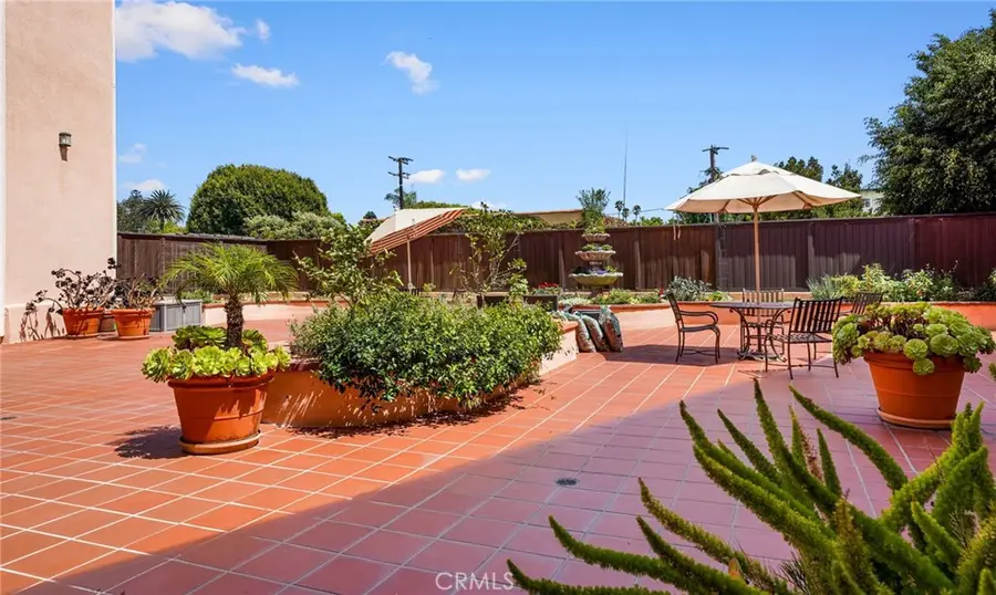 2035 4th Street #202C, Santa Monica, CA 90405 - #2