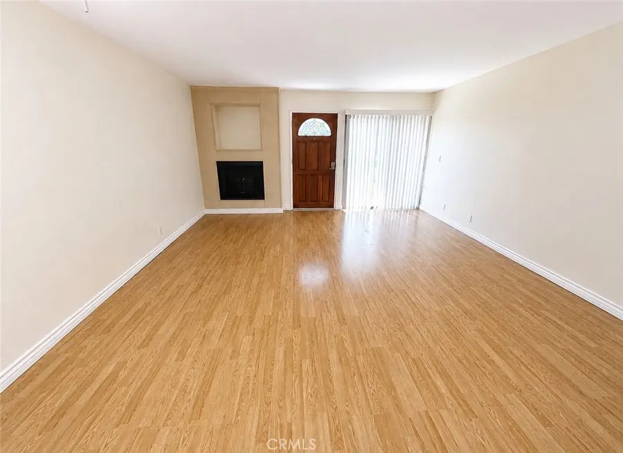 15051 Chatsworth, San Fernando, CA 91345 - #3