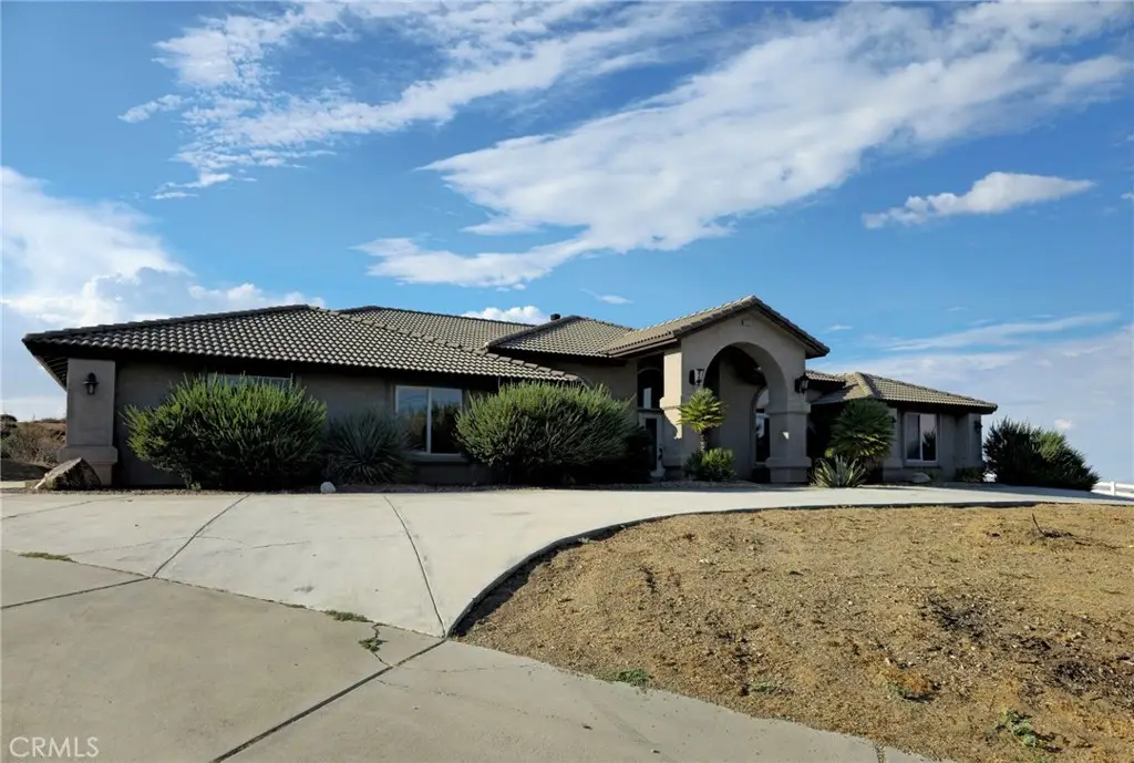 10282 Farmington, Oak Hills, CA 92344 - #1