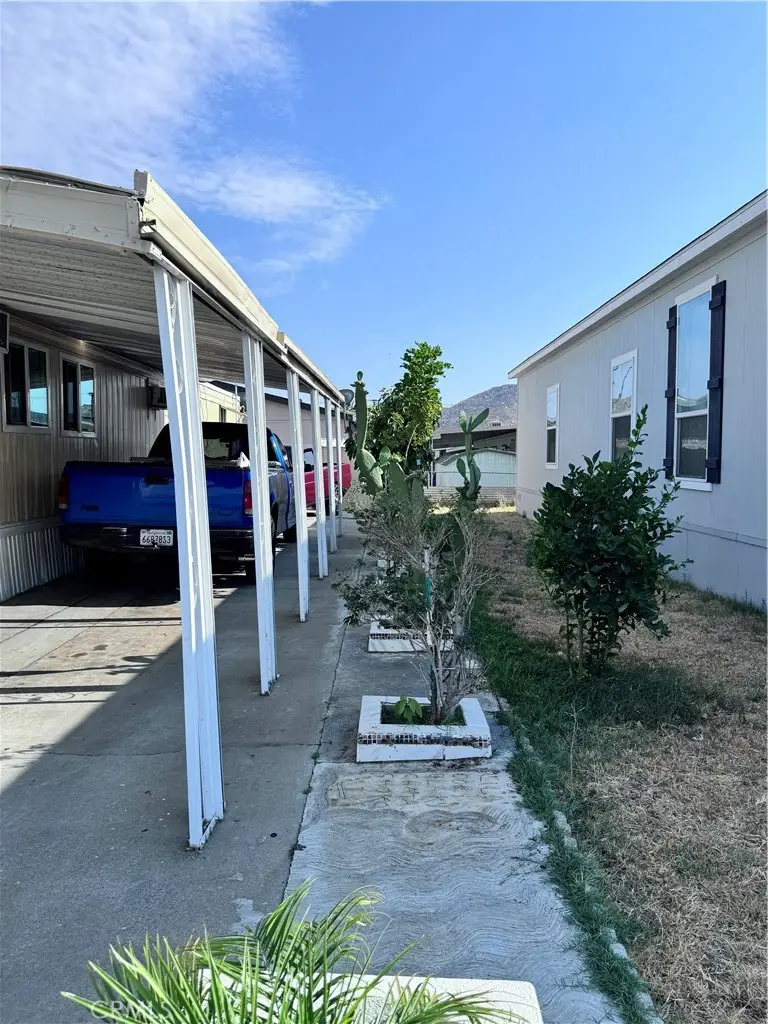 16860 Slover, Fontana, CA 92337 - #2