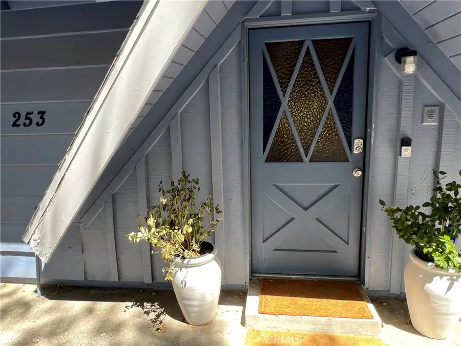 253 La Casita, Twin Peaks, CA 92391 - #3