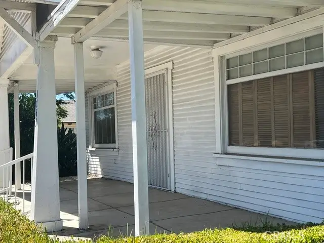 1763 W 42nd, Los Angeles, CA 90062 - #2
