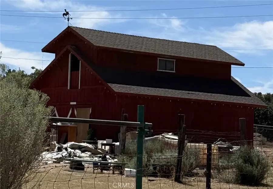 5037 Honeyhill, Hesperia, CA 92344 - #2