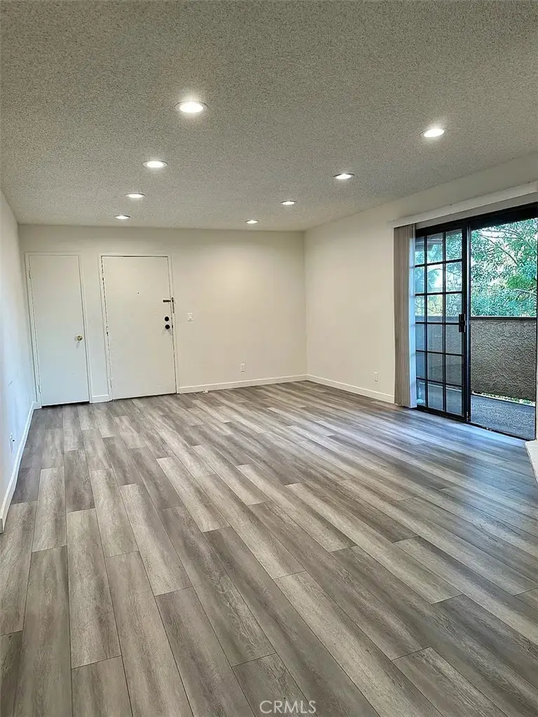 10220 De Soto Avenue #6, Chatsworth, CA 91311 - #2