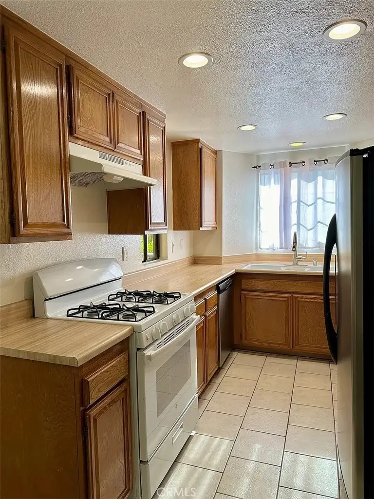 10220 De Soto Avenue #6, Chatsworth, CA 91311 - #3