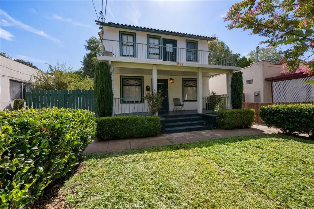 1622 Navarro, Pasadena, CA 91103 - #1