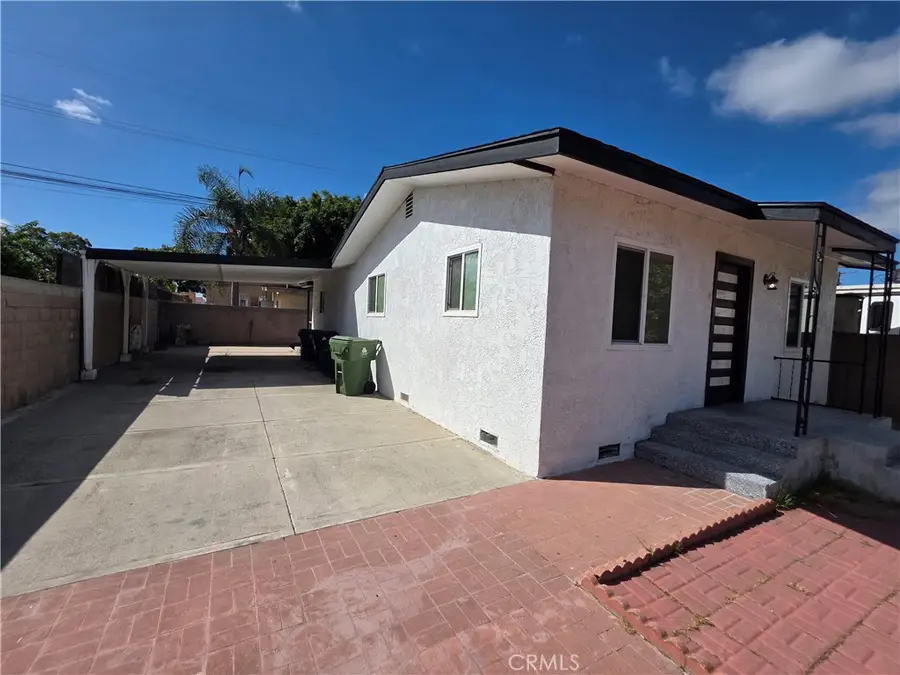 1106 W Mauretania, Wilmington, CA 90744 - #2