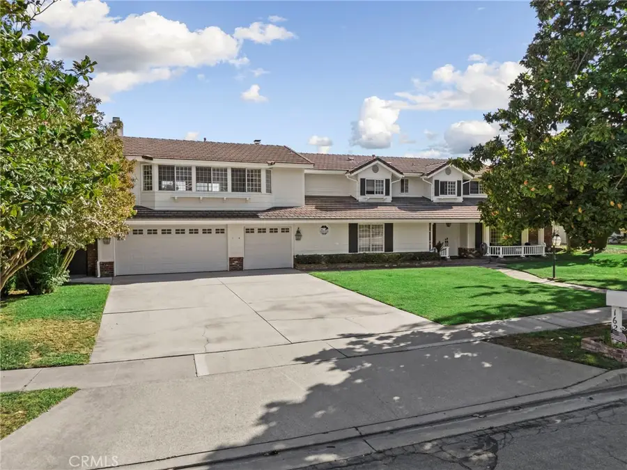 162 W Buffington, Upland, CA 91784 - #3