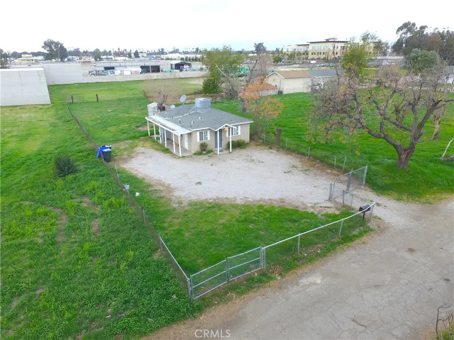 460 S Berkeley Avenue, San Bernardino, CA 92410 - #3