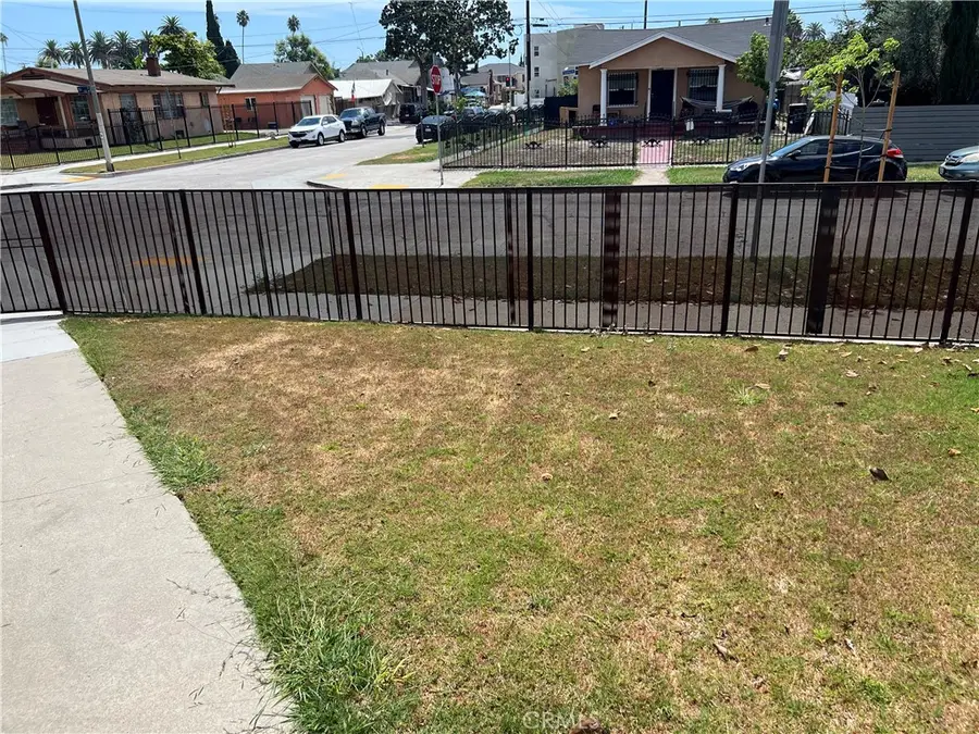 1201 W 71st, Los Angeles, CA 90044 - #3