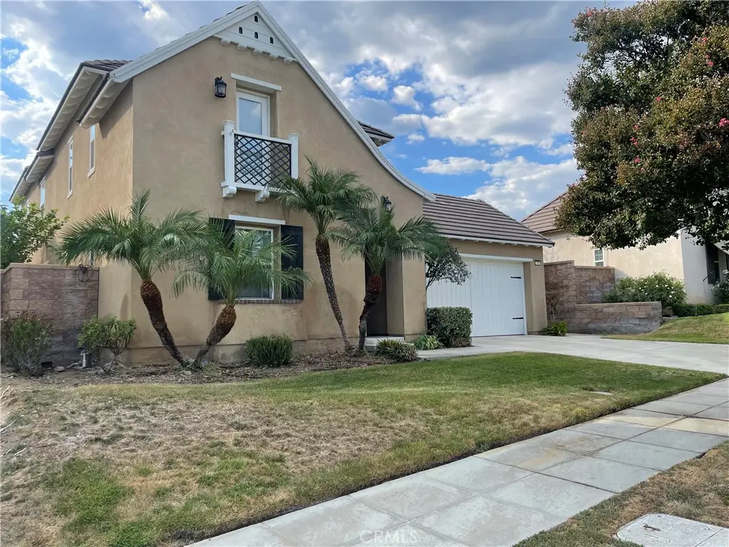 1721 Arthur Loop West, Upland, CA 91784 - #1