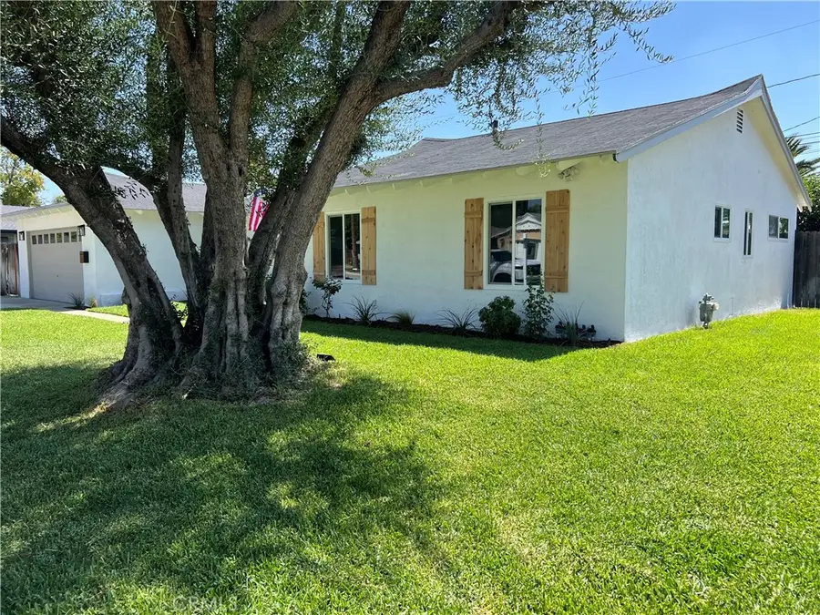 138 Elizabeth Lane, Upland, CA 91786 - #2