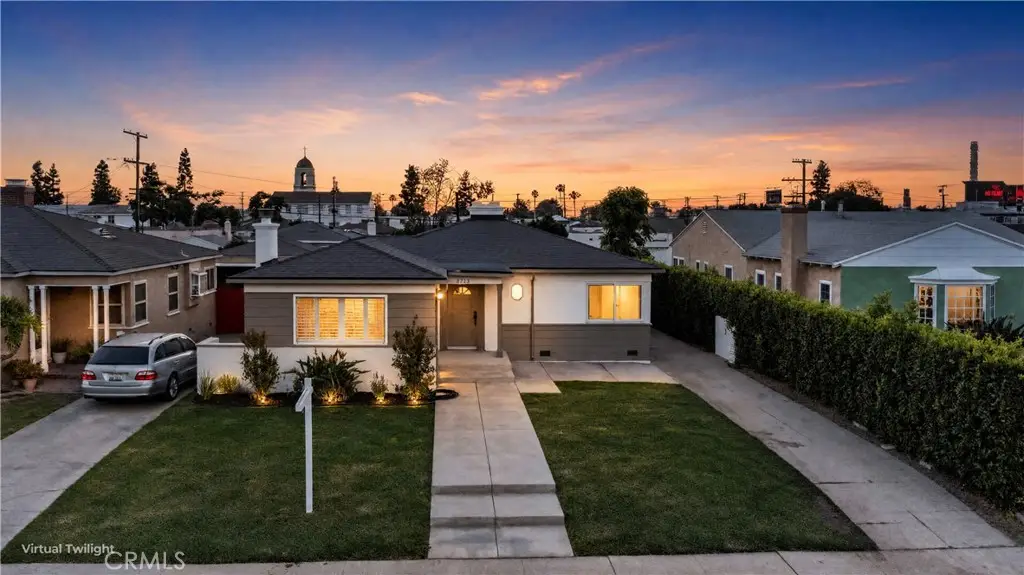 8713 S 7th Avenue, Inglewood, CA 90305 - #1