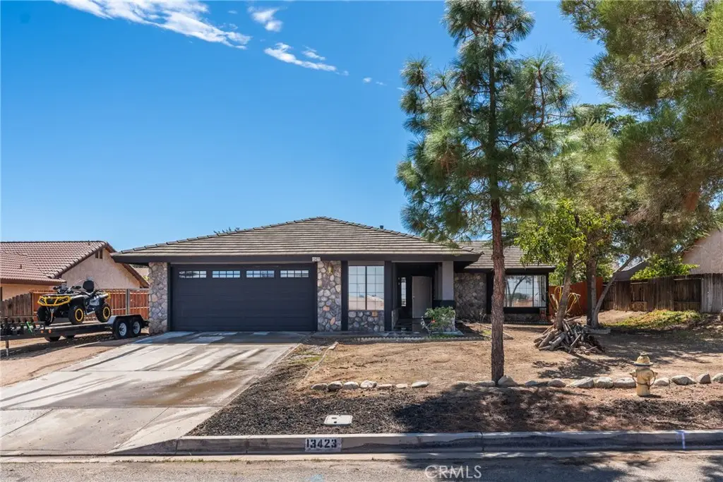 13423 Palm, Oak Hills, CA 92344 - #1