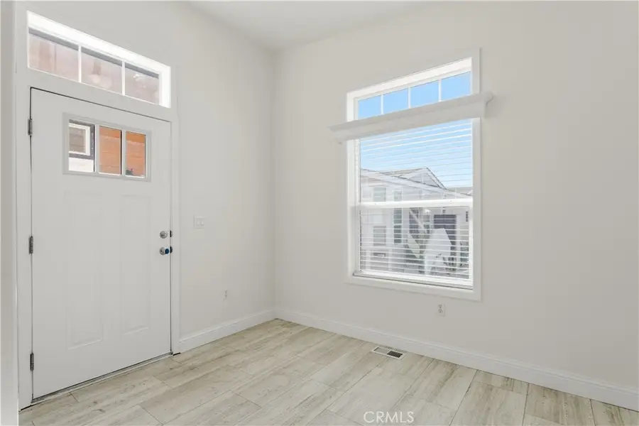 8250 Lankershim Boulevard #80, North Hollywood, CA 91605 - #3