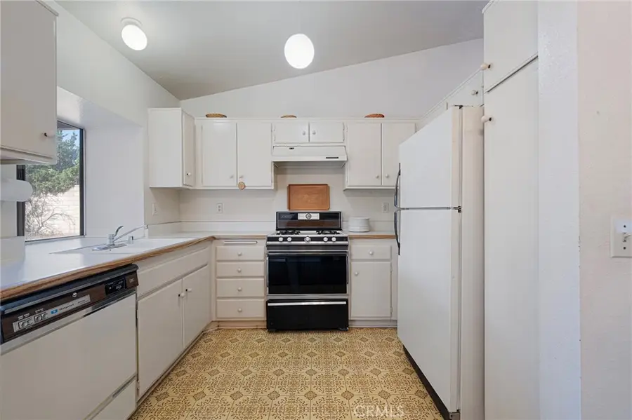 6846 Plum Way, Rancho Cucamonga, CA 91739 - #2