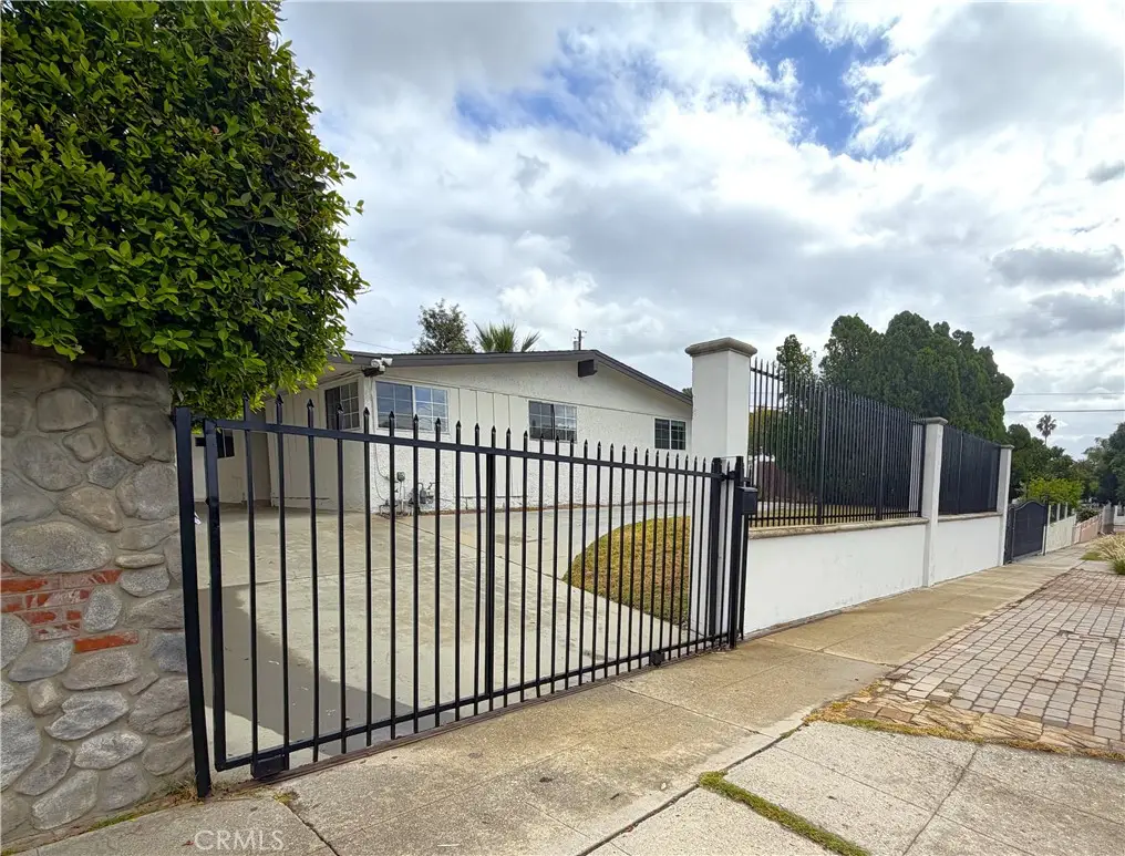 13658 Garrick Avenue, Sylmar, CA 91342 - #1