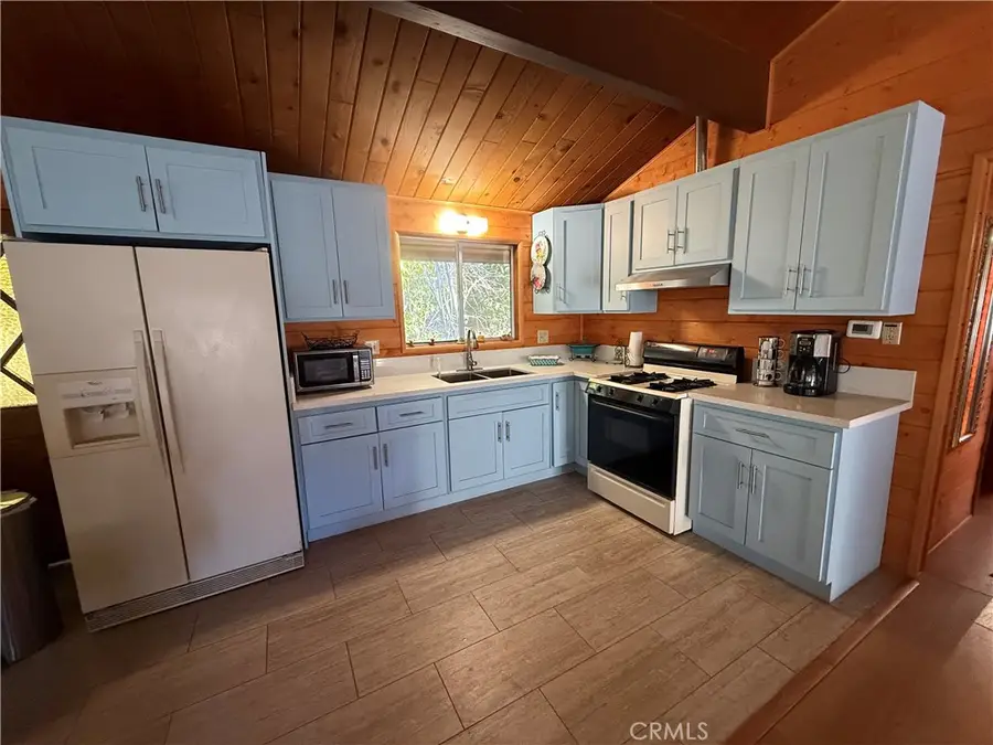 23764 Zuger Drive, Crestline, CA 92325 - #3