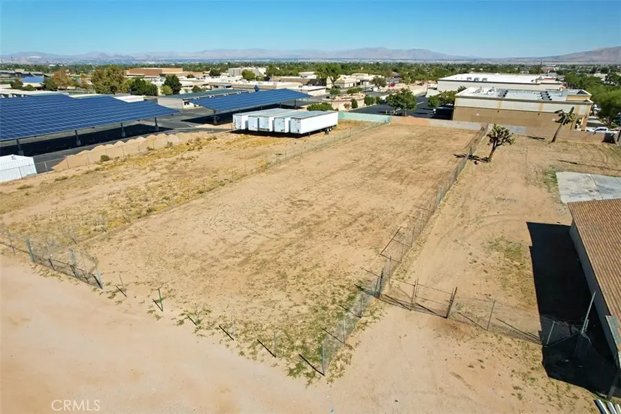 25 Tamarisk Avenue, Hesperia, CA 92345 - #3