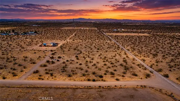 1 Woodward Drive, Phelan, CA 92371