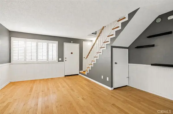 577 W 9th, Upland, CA 91786