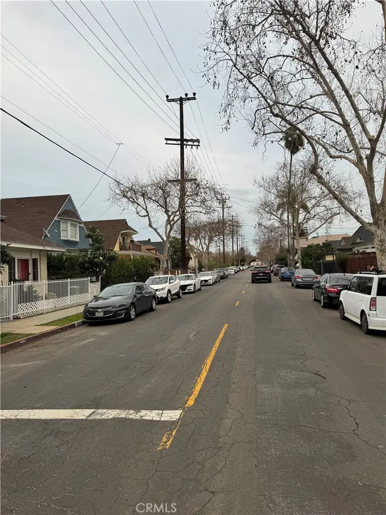 1389 W 23rd Street, Los Angeles, CA 90007 - Image #2