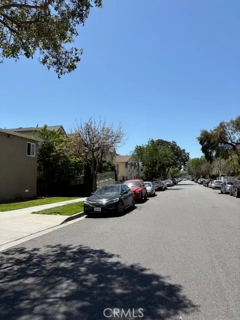 216 W Tujunga Avenue #A, Burbank, CA 91502 - #3